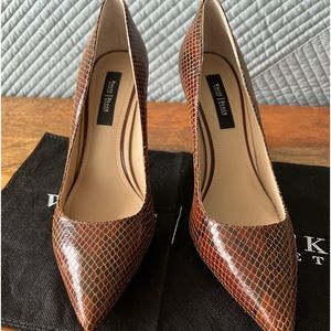 White House Black Market fashion shoes